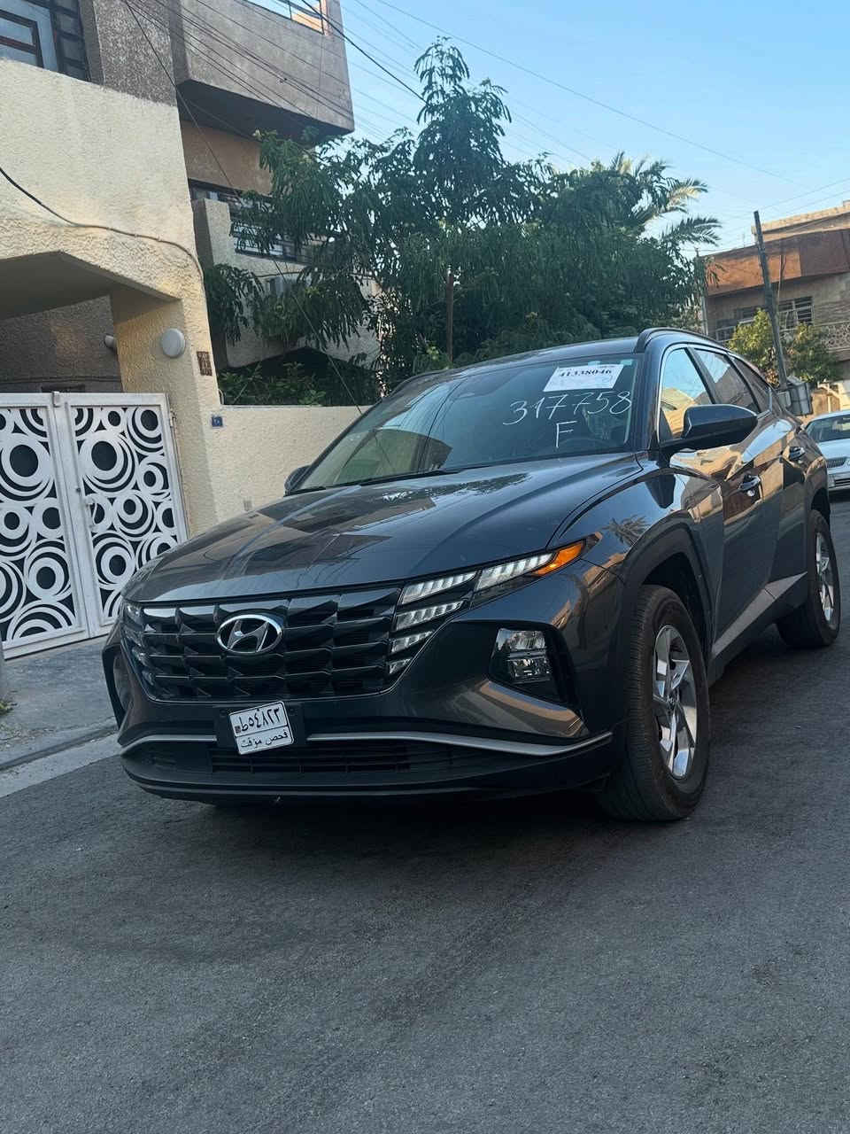 السلام عليكم
توسان 2024 فئة SEL 
مكينة 2.5L بقوة 187 حصان 
گير اوتو 8 سرعات
ماشية 34 الف
 
المواصفات ‼️
♦️دفع امامي او رباعي 4x4
♦️صندوق كهرباء 
♦️كشن كهرباء 
♦️تدفئة كشنات
♦️بصمة تشغيل 
♦️تشغيل عن بعد 
♦️شحن لاسلكي 
♦️رادار امامي خلفي جانبي 
♦️اشاير مري
♦️نقطة عمياء 
♦️اوتو هولد 
♦️مانع تصادم امامي خلفي 
♦️مانع انزلاق 
♦️5 انظمة قيادة 
♦️هاند بريك بصمة 
♦️تبريد فطعتين + خلفي 
♦️تبريد بيانو تاتش
♦️لايتات ليد عدسة زينون بلادي 
♦️شاشة + كامرة خلفية دوارة 
♦️تحديد مسار 
♦️مثبت سرعة 
♦️حساسات خلفية
♦️تحكمات ستيرن

الحادث : تبديل قبغ جنطة + دعامية خلفية ( بلاديات )
وصبغ قليل بالجاملغ الخلفي وصور الحادث موضحه بالمنشور
(( بچم كبس )) وبدون ايرباك 
. السيارة دخول جديد وبأسمي مابيها أي نقص جاهزة 
عنوان السيارة : بغداد - السيدية - حي الاعلام 
رقمي  *********** موجود واتساب 

السعر : 171 ورقة وبيها مجال بسيط حك الجية
