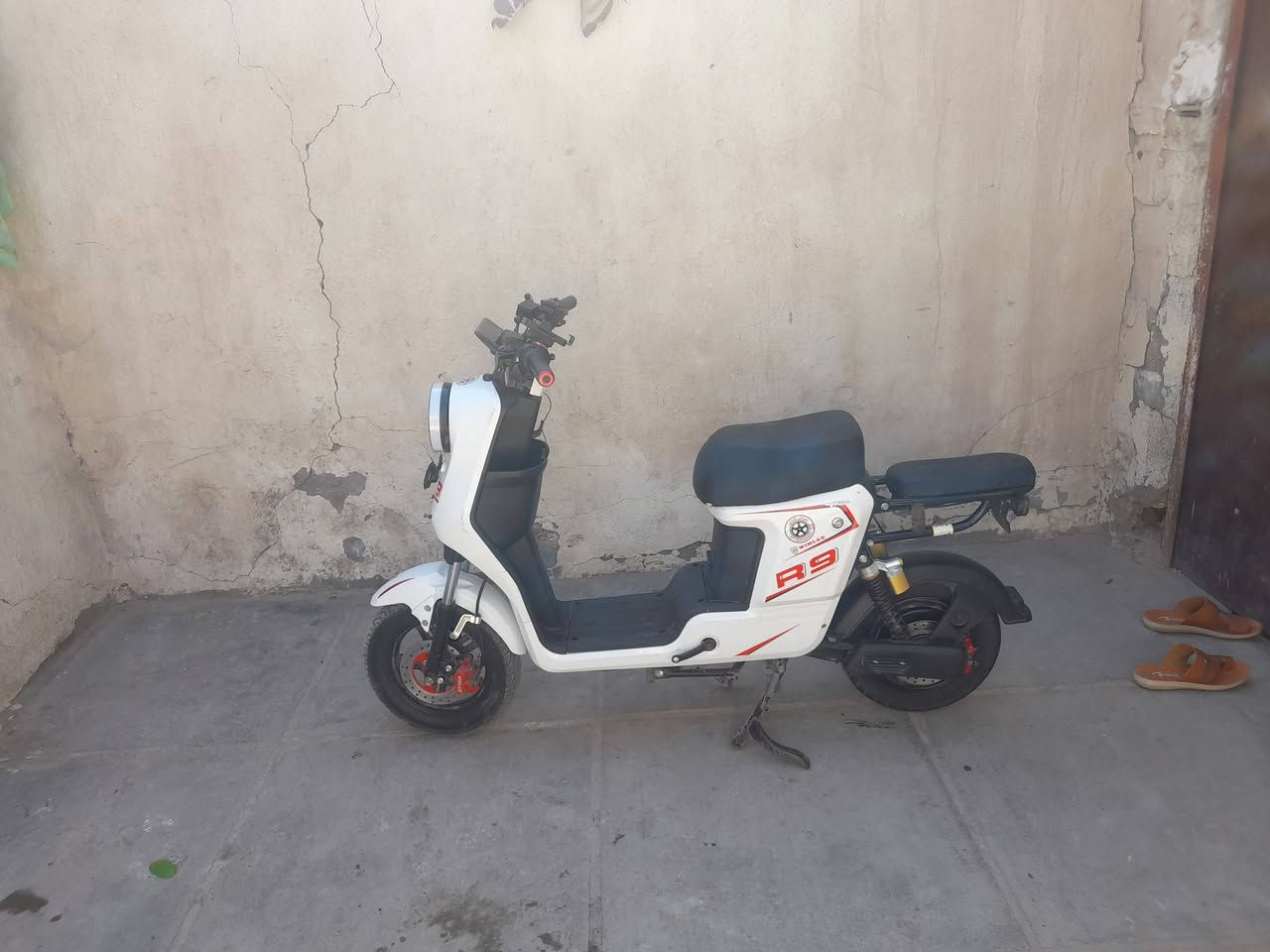 دراجه شحن R9 موديل 2025 بطاريات 5 كبار حجم 22 امبير شرط الفحص دراجه غراضه كامله. ب360 . مكاني طويسه
***********
