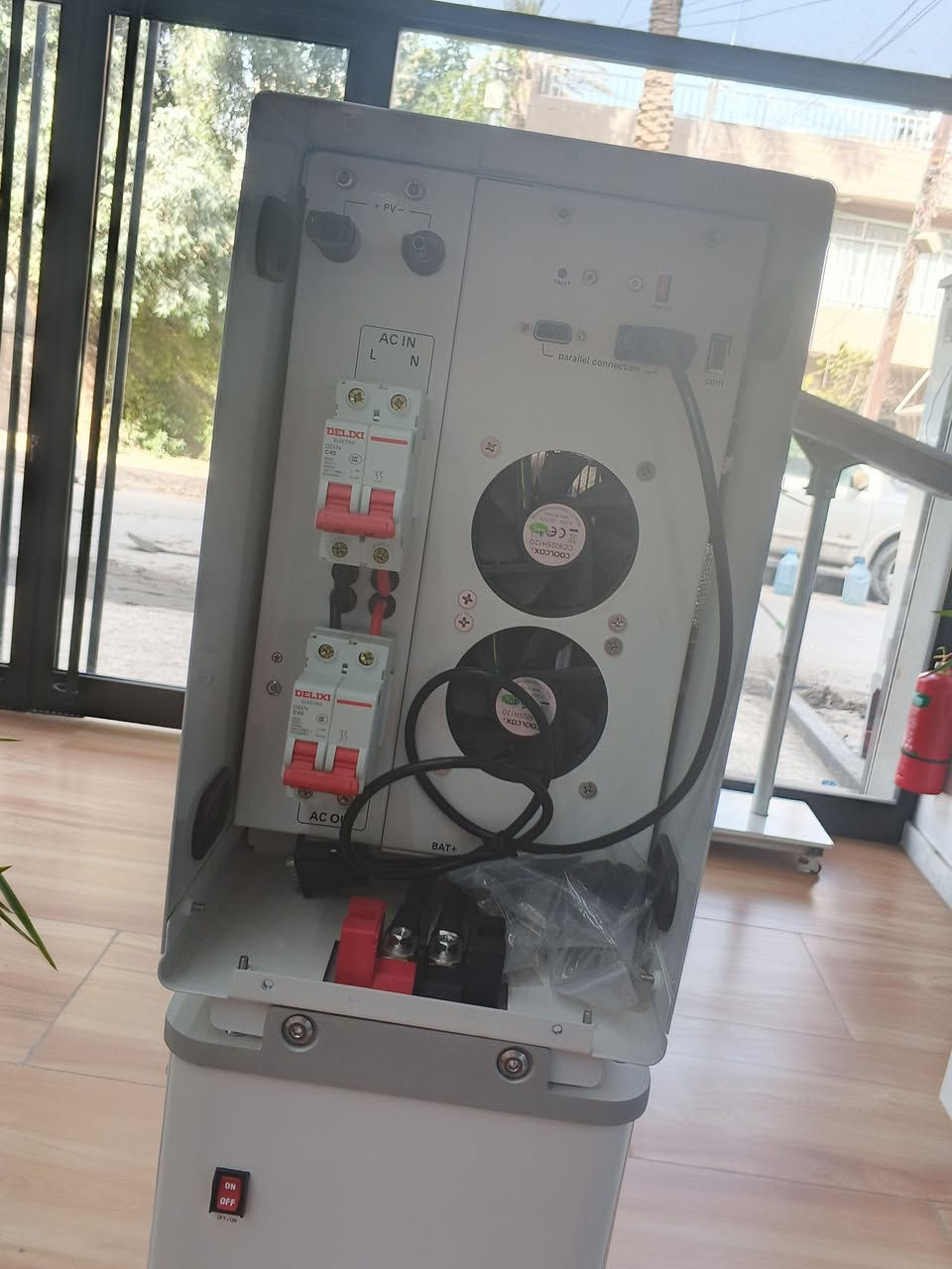 السلام عليكم
محطة عبارة عن بطارية +أنفيرتر 
6kw +15kw
سهلة الربط متاخذ منك مكان والاهم من هذا تنطيك كفاءة عالية 93% وامبيرية مستقرة وسعرها جدا مناسب تكدر تنصب وياها الواح 
صورتها من داخل معرضنا 
الوكالة الفنلندية للطاقة الشمسية EcoShield  
موقعنا شارع الصناعة


**إذا كنت صاحب هذا الإعلان وتريد حذفه لأي سبب، رجاءا أرسل رسالة إلى الدعم الفني**