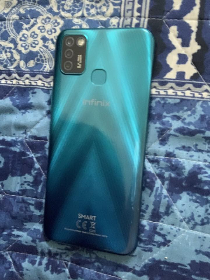 انفنكس للبيع مكاني بغداد جهاز جديد كامل ملحقات الباكيت والشاحن والسماعه صار اقل من 10 ايام من اخذته بس هسة محتاج علمود الايجار واريد ابيعه مستعجل 120 الف هاذ رقم الواتساب ***********
