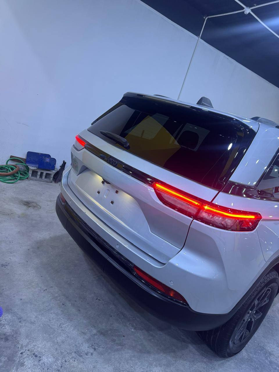 جيب لاريدو ٢٠٢٤ تقرير غرق بدون رقم تترقم جميع المحافظات عدا الاقليم مكفوله كفاله عامه من جميع النواحي مكان السياره البصره السعر ٣٢٠ ورقه الاتصال ***********
