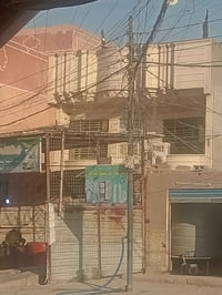 بيت ٢٠٠متر على شارع تجاري الحميديه يتكون ٦غرف نوم  بي محطت غسل السيارا...