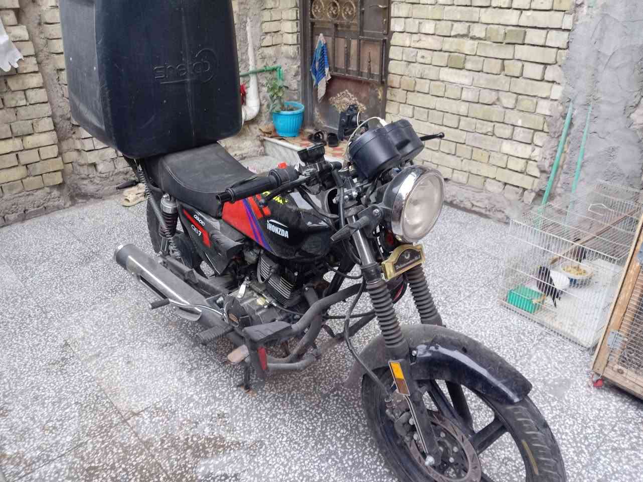 دراجة هونزدا نامه برو صيني شركة هوجي سنوية ماشة ١٤الف
السعر مليون و ثمنمية و خمسين الف 1850
***********
مرقم
بغداد
