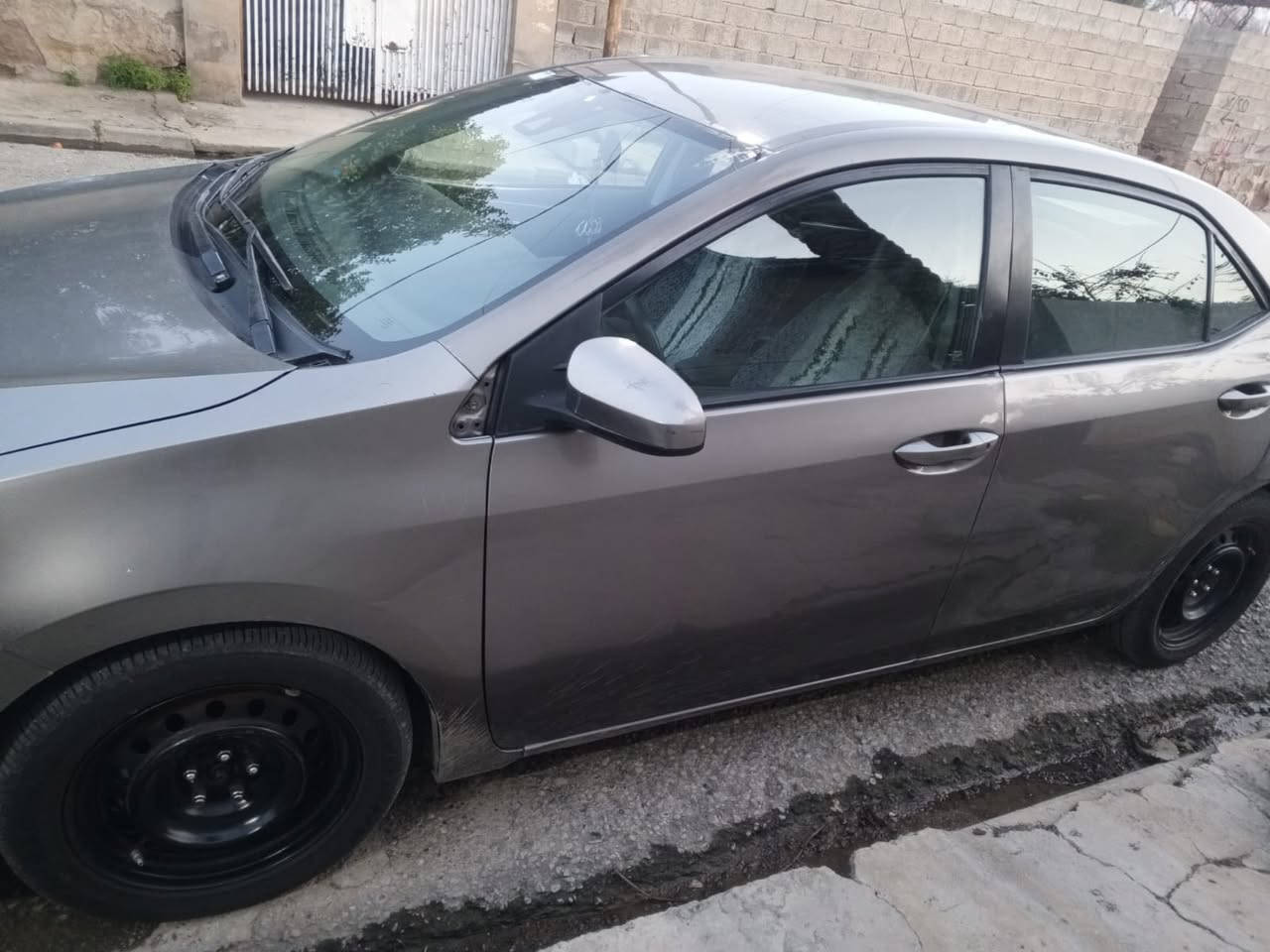 سلام عليكم كورلا17بيهاجاملغ وبنيد سعر115وبيهامجال ***********
