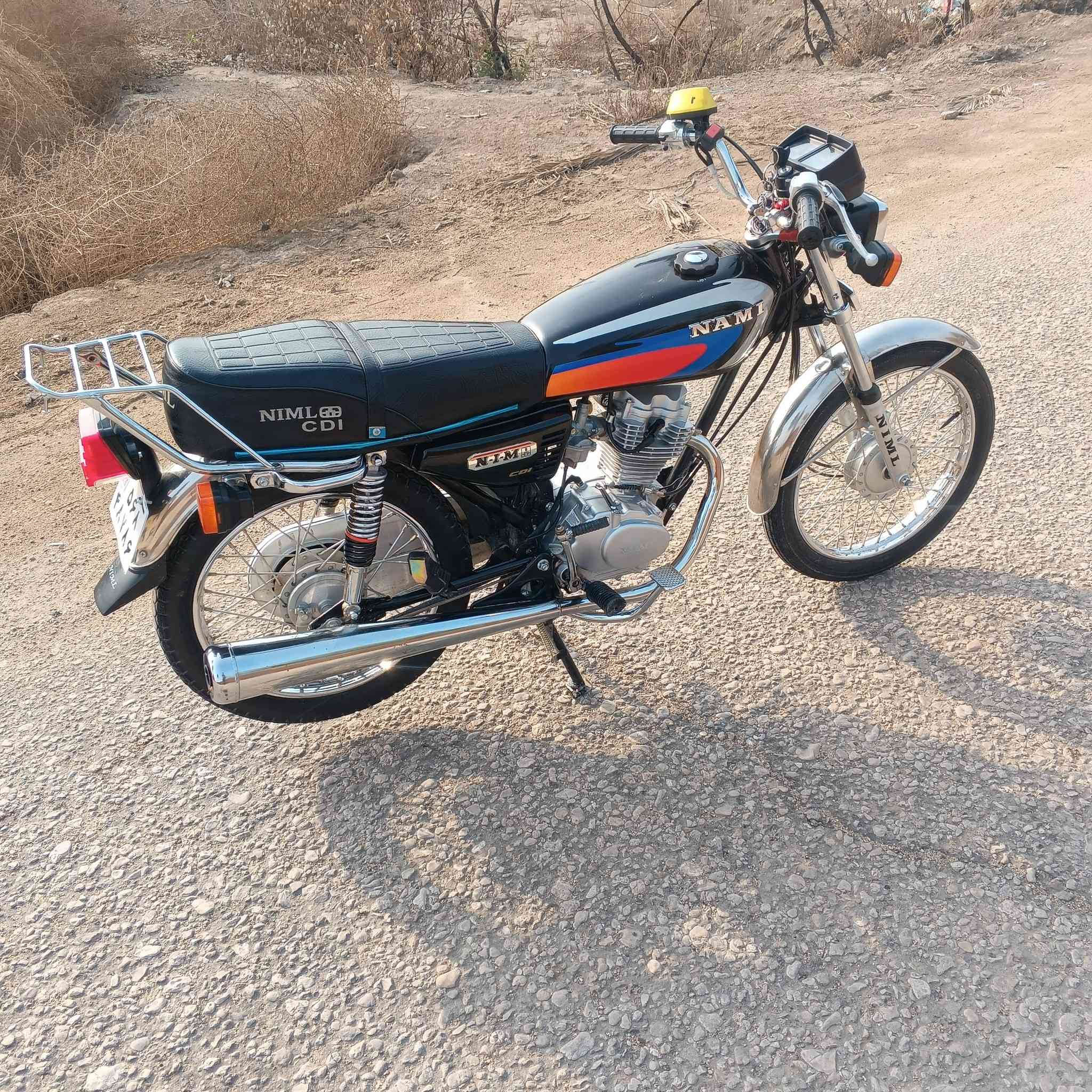 سلام عليكم شباب دراجه للبيع موديل 2025 اوراق اسكنر  الدراجه نضيفه كلش العنوان طوريج السعر 675وبيه مجال رقم التلفون ***********
