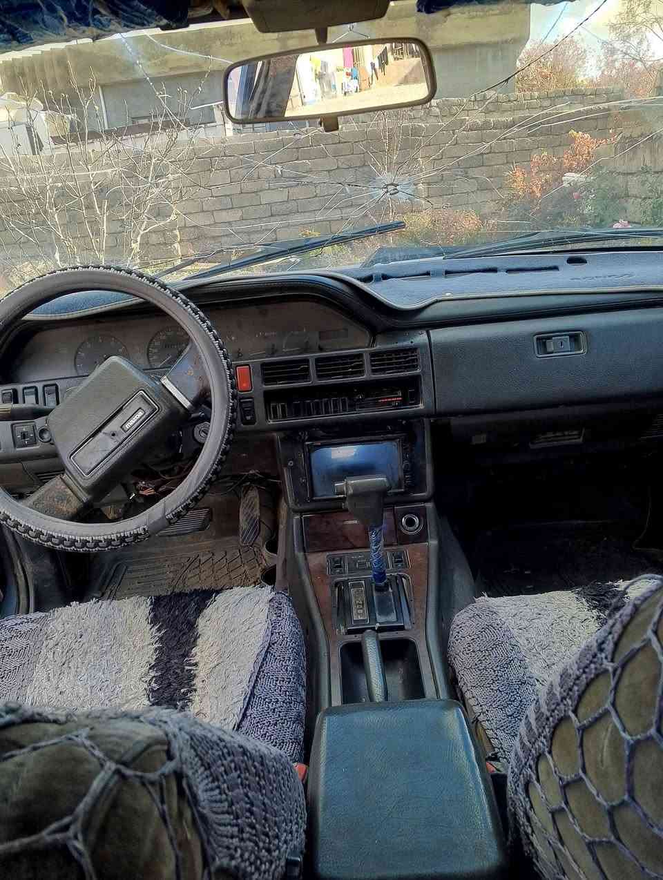 السلام عليكم ورحمه الله وبركاته مازدا 929 للبيع نظيفه ما بيها قطره صبغ غير محرك ونجي نظيف رقم نينوى فحص صاحبها ما واصله السعر 15 مراوس حسب القناعه رقم هاتف ***********
