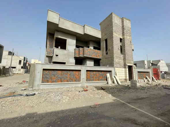 هيكل للبيـــع  بناء درجة أولى 

المساحــة : 300  متـــر  
الواجهـــة :    15متـــر 

تفاصيل هيكل 

تتكون من أربع مشتملات كل مشتمل مساحته ١٥٠ متر بناء درجة أولى مو تجاري يتكون المشتمل من مطبخ واستقبال وهول داخلي وصحيات ومخزن وغرفتين نوم وحدة منهم ماستر
بالإضافة المشتملات الجوا كل وحدة كراج على حده

 موقــع : حي الشرطة الجديد خلف هيا مول  

لمعرفة كافة الاسعار يمكنكم الانضمام الى قناة التلجرام عبر الرابط ادناه

‏
https://t.me/+DWeNb0_ZT8VjY2My

نستقــبل عروضاتكــم على الأرقـام التالـية

للإستفــسار

***********

***********
