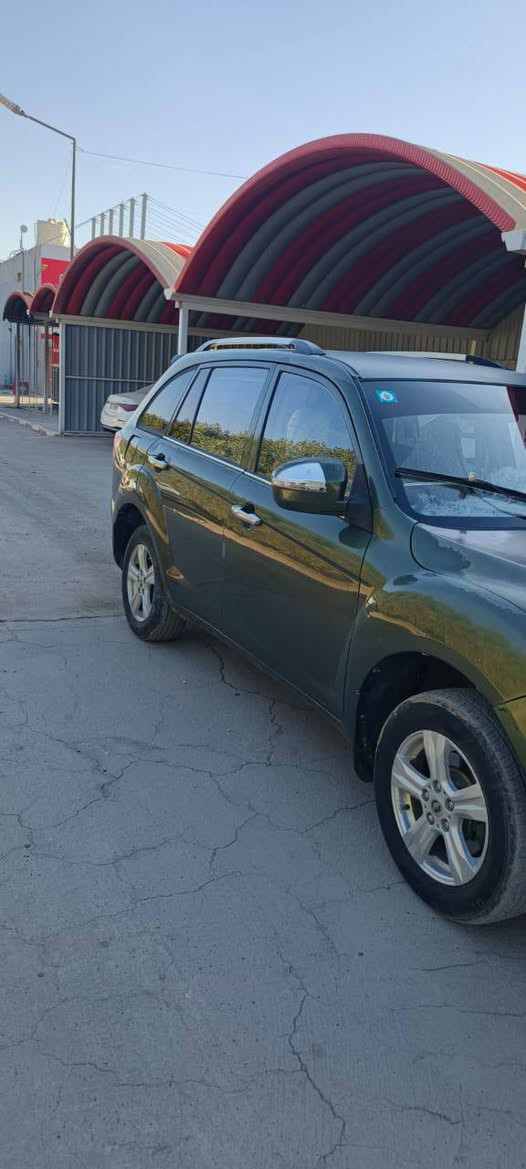 السلام عليكم. للبيع فقط
X60 كير عادي موديل 2016السييارة مكفوله كفاله عامه من الصبغ والفتح والتبديل تحويل مباشر فول  مواصفاتها معروفه كير مكينه حداديه كله جديد وتخم تاير جديد شتوني شاده الجنايه يعرفون هاي السياره ارغب شي بالصيني مكان السياره بالنجف السعر  74مجال قليل رقم الهاتف ***********
