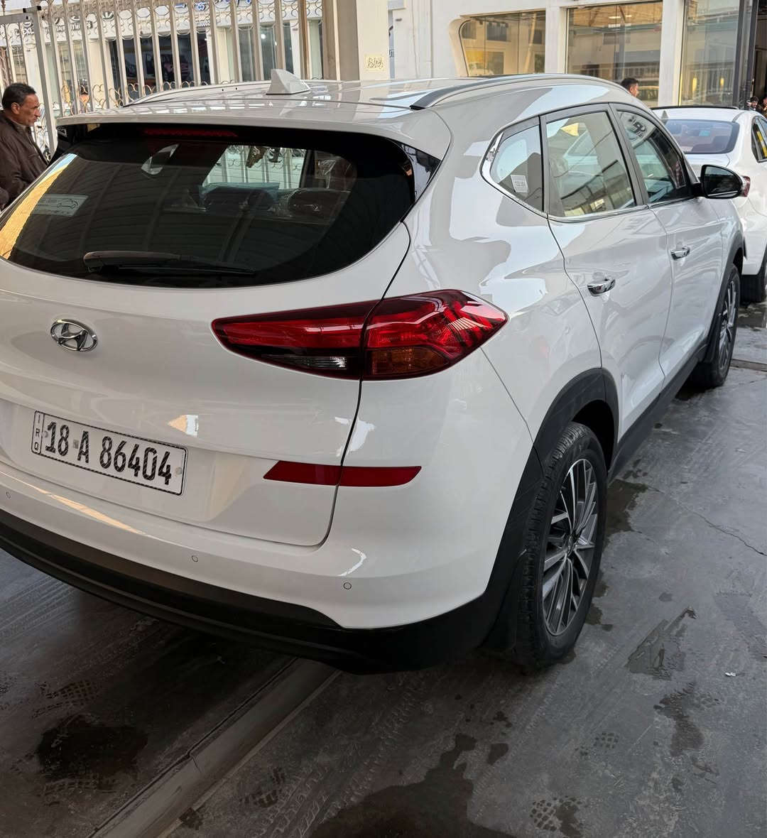 السلام عليكم .  
                       هيونداي توسان ٢٠١٩ ماشيه ٣٦ الف حقيقي شرط الفحص رقم بابل بأسمي تحويل ثاني يوم السياره عله وضع الشركه جديده جدآ كتلوكات وعده وبصمات الشركه عدد ثنين مكفوله كفاله عامه من صبغ وتبديل بيها بارد جدآ بصيط ومسوي بل بيدي ار ابد ممبين 
فول مواصفات 
بصمه +كشنات جلد + كهرباء شاشه كار بلي حساس خلفي امام كامره تحكم جهتين ترحيب مري شفط نفكيشن كشنات قرميدي) 
              السعر ٢٠٨ معه المجال مكاني النجف 
 *********** النجف, العراق
