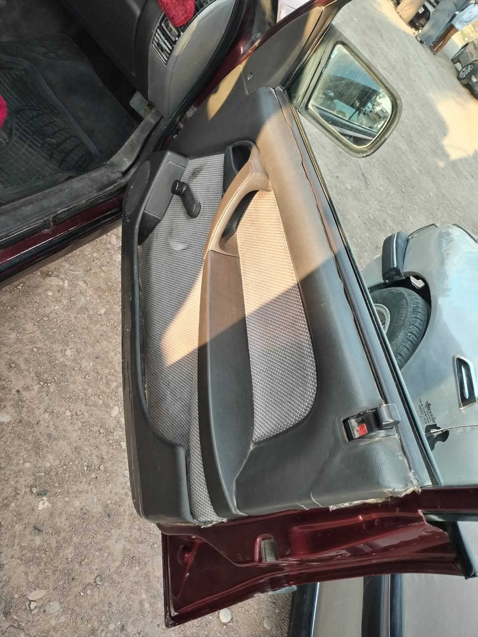 مكينه ونجي(بيها لاستيك ولف)
دخان قليل
كير قبل 5اشهر بدلته حاويه
تخم تاير قبل شهر
صدر امامي خلفي
دوشمه جديده 
سنتر لوك
سنويه لل27
مشروع وطني
السياره وضع شركه
لا خياس ولا صبغ
ضربه ماكو
28وبيها مجال
تحويل فقط
ديالى المقداديه 
***********
