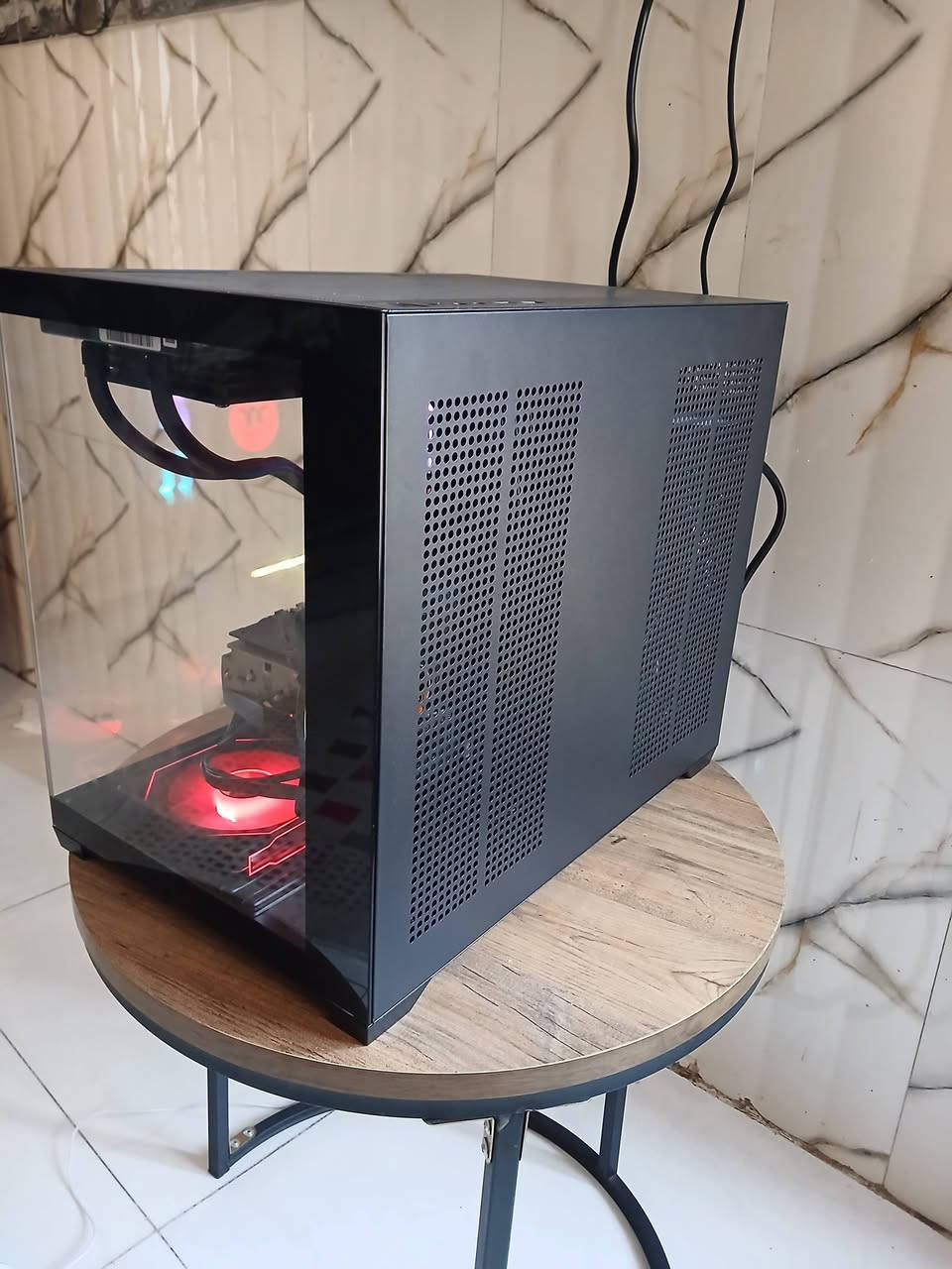 مكاني بغداد الدورة رقمي ***********
سعر التجميعة ٩٥٠ الف 
R 7 2700x 
B450 msi gaming plus max 
Ram 16g 3000 rgp
Rtx 3070 msi gaming z 3fan
360mm Thermaltake  جديد
Psu fantech 650 plus 80 جديد
case full atx 7 fan جديد
Ssd 120g hdd 500g جديد
