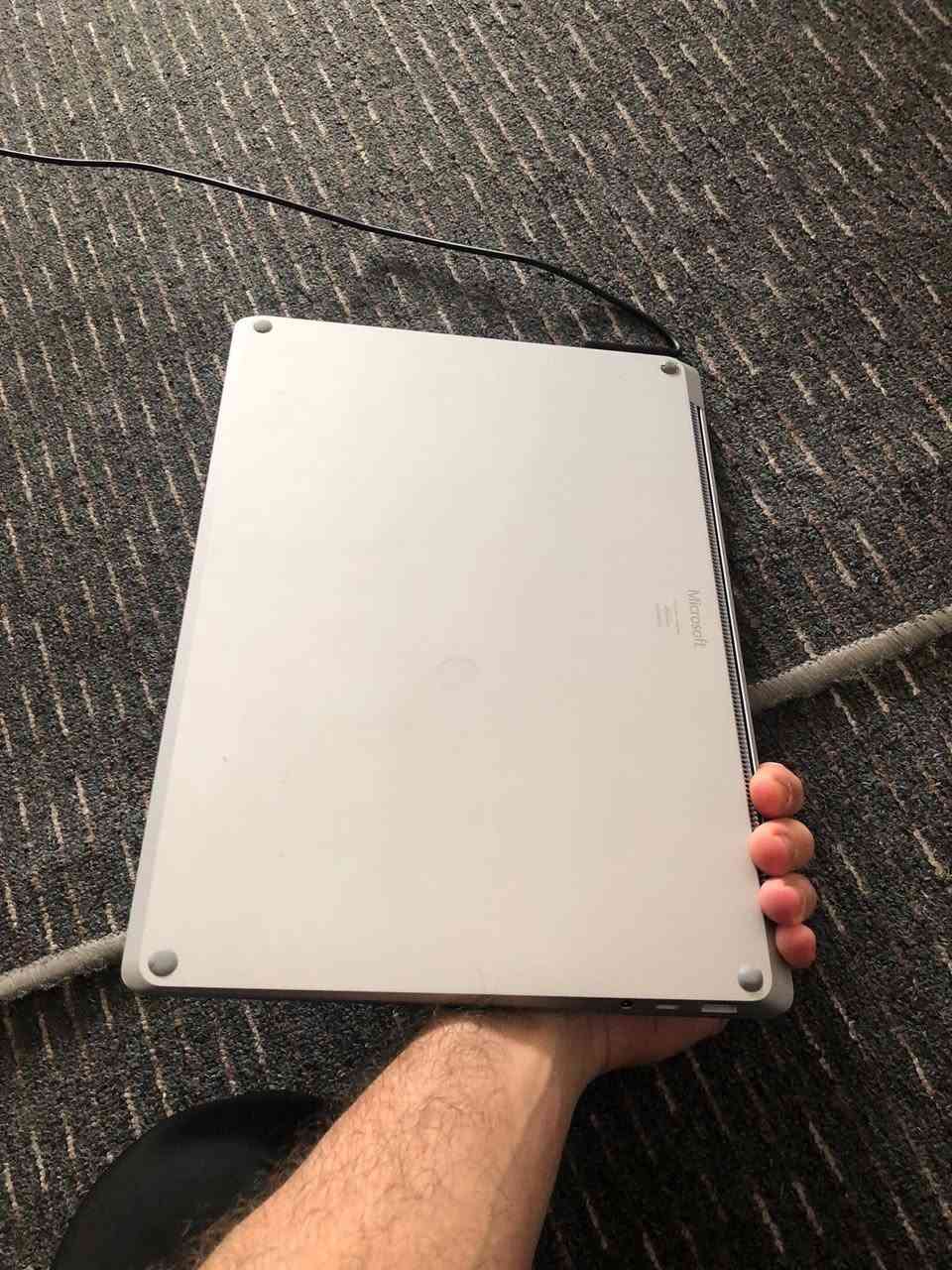 السلام عليكم
لابتوب   للبيع   
حجم 13.5
شاشة 2K IPS لمس QHD 
سيرفس 
Core i5 1165 جيل 11 

Ram 8GB DDR4 4333mhz سرعة عاليه كثير
HARD 256 SSD يمكن تطويره
كرت شاشة انتل Iris xe 8GB g7

اداء قوي 

بطارية يدوم لحد 6-8 ساعات

مصنوع من الومينيوم و جلد الكانترا الايطالي

كاميرا 720 HD كلش واضح

نسخه business edition رجال الاعمال

Face ID فتح بل وجه نفس آيفون 
مستخدم قليل جدا 

480 الف   

بيع فقط!

ممتاز للبرنامج الهندسيه او برمجه ساعات عمل طويله مع شاحن بلادي ١٠٠٪؜


**إذا كنت صاحب هذا الإعلان وتريد حذفه لأي سبب، رجاءا أرسل رسالة إلى الدعم الفني**