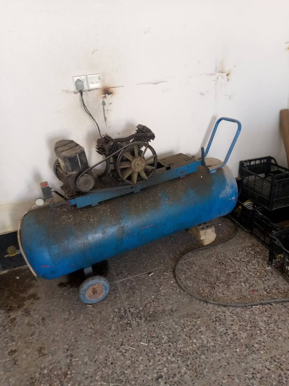 اسلام عليكم معمل بي بي سي بلاستك كاويه  +،كتر،مال+ +تشريح تي+ ، كنبريسر،+تساكه+كدد دريلات 3+,كوسره+دريل شحن +كوسره شحن +الكاويه ول كنبريسر سنكل ول كتر ول مكينه مال تشريح التي تريفيز سعرهن 23ورقه قفلهن مكانهن بغداد الجديده الستفسار ***********
