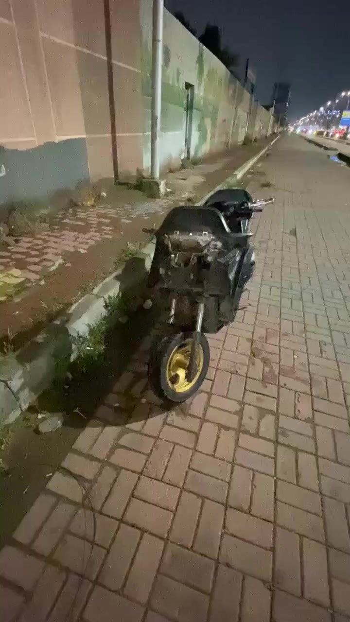 سلام عليكم 
دراجه ماجسته تك رون المكينه خير من الله 
بس بيه نقوصات كفرات موجوده سعره ٣٠٠ وبي مجال مكاني بغداد نفق الشرطه


**إذا كنت صاحب هذا الإعلان وتريد حذفه لأي سبب، رجاءا أرسل رسالة إلى الدعم الفني**