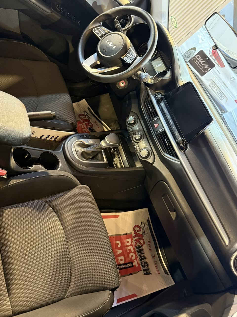 ٢٠٢٤ للبيع او المراوس بدون صبغ بدون ايرباك بجم كبس حادثها دعامية خلفية فقط محرك ٢٠٠٠ دوش سليم كير سليم ماشية ٢٩ ميل جديدة جدا. بيها بارد بالجاملغ والباب الخلفي فقط رقم بغداد الانكليزي تحويل مباشر 
مكاني بغداد العامرية 
*********** 
صور الحادث بالمنشور
