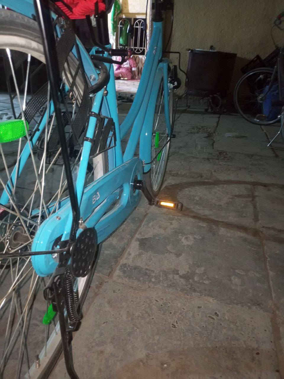 سلام عليكم باسكل للبيع فول نضافه سالي 5 ايام من نزلته من علي الكصيري شخط ما بي شركة بيدي لون مميز اخضر  مديل 2022 شراي خاص او نتصال على رقم*********** مكان بابل القاسم  يم مصرف الرافدين
