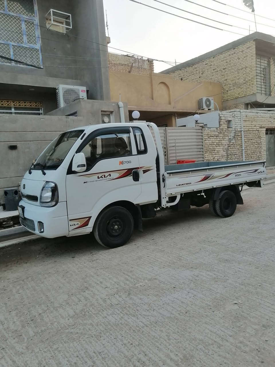 سلام عليكم كيه للبيع مديل 2021 تخم تاير جديد مكينه وكير وكشر كفاله ماعده بيه شبر بارد بل بجم. سياره جاهزه للعمل مابيه اي نقص العنوان كوت رقم الهاتف ***********. الحد يراسل شراي هاذ رقم خابر
