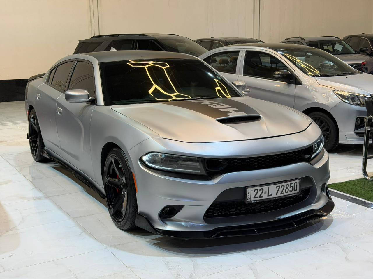 السلام عليكم اخوان جارجر للبع مراوس فقط ارقم شيمالي سيارة جاهزة جديدة موديل ٢٠٢١ سكات باك يحني محرك ٦.٤٠٠☠️ سعرها جوة سوك فقط ١٨٧💵 بيها مجال ماشي فقط ٤٣ الف ميل حقيقي سنوية لعد ٢٠٢٨
سيارة ٣ قطع سرقة ٣قطع مرشوش يحني سيارة بيها ٦ قطعة صبغ بدون دواخل بدون ايرباك سيارة مغلف ppfمات يحني جاهزة كير محرك اكسل صدر امامي 
خلفي كفالة عامة صور حادث بل منشور سيارة موجودة ب اربيل تعويل وكالة نفس اليوم *********** واتس اب
