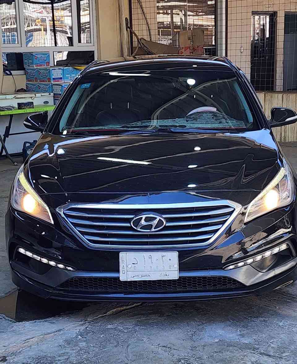 سوناتا 2016 أمريكي دخول كلين 
وهنا بالعراق صار بيهه بنيد وباب خلفي بدون داخل 
السياره فول عده البنراما 
رقم بغداد 
السياره جاهزه من كلشي 
السعر 118 مكان السياره بغداد اليوسفيه 
***********
*********** 
الخاص مغلق
