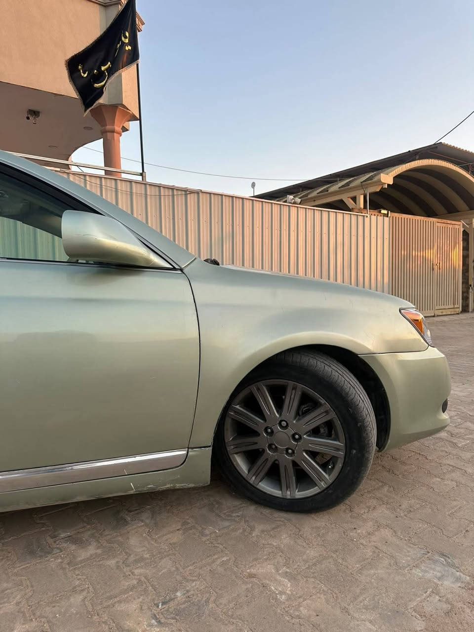 افلون 2007
السلام عليكم 
افلون 2007 وارد خليجي رقم ذي قار جديد سنوية باسمي تداور باي مكان 
تفاصيل السيارة 
🔴  السيارة مكفولة من الكصة والعيب الشرعي
🔴 كير مكفول مكينة بالكارتون توني شديتها 
🔴 تبريد شغال 
🔴 كهربائيات شغالة ولايتات جدد ياباني اصلي 
 🔴 شاشة وكاميرا دوارة ملون ليلي نهاري دقة فول
🔴 السيارة مصبوغة عام ضررها جاملغ ايسر وبنيدفقط    
       بدون شواصي 
🔴 نقصها حدادية و بور ستيرن و بطانة الجنطة 

السعر 78 وبيها مجال 
العنوان / النجف الأشرف 
***********
