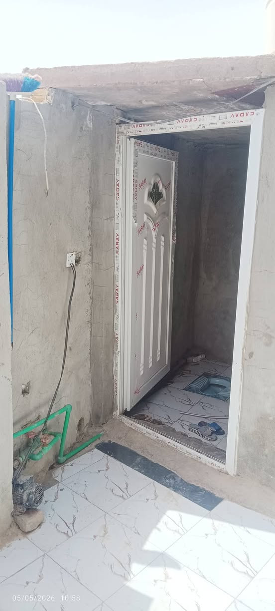 سلام عليكم بيت بحي النصر زراعي قرب مكتب سيد عامر المساحه 100 اربع غرف نقص بيتونه السعر 45 وبي مجال مايو كهرباء ميزانيه***********
