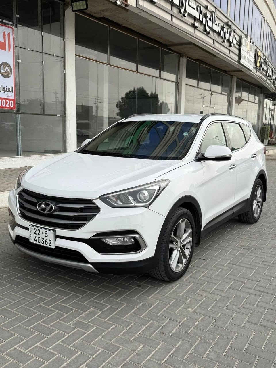 سلام عليكم سنتافي 2017 للبيع وارد خليجي كفاله عامه سنويه لل 2030 هزه ورقم جديد هسه صدرن محرك 6 سلندر ماشيه 120 كفاله من الضربه والصبغ والتبديل والبارد والمحرك والكير فقط شبر صبغ رقم اربيل باسم شركة وكاله او تحويل مواصفات 7 راكب 3 قطع تبريد  مراة شفط حساسات كاميرا 360 درجه كشن كهرباء السعر 185 هاتف *********** العنوان البصرة شط العرب البصرة, العراق
