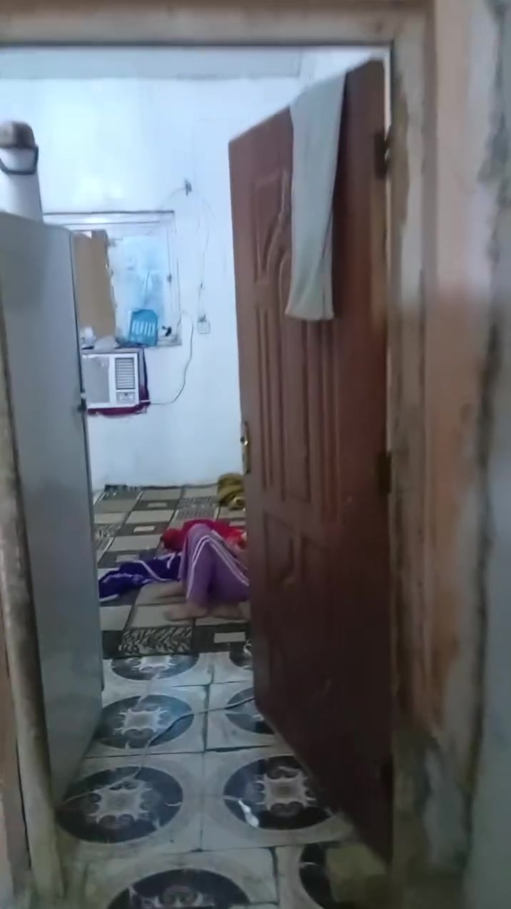 سلام عليكم مشتمل مساحه 100متر طولاني
للبيع سعره 45 مليون وقابل للتفاوض سند 2026
مكانه زين القوس بضهر شارع الشيرازي اقرب نقطه مدرسه الاوائل الاهليه بضهرها عرض الشارع 10 للاستفسار الاتصال على ***********
