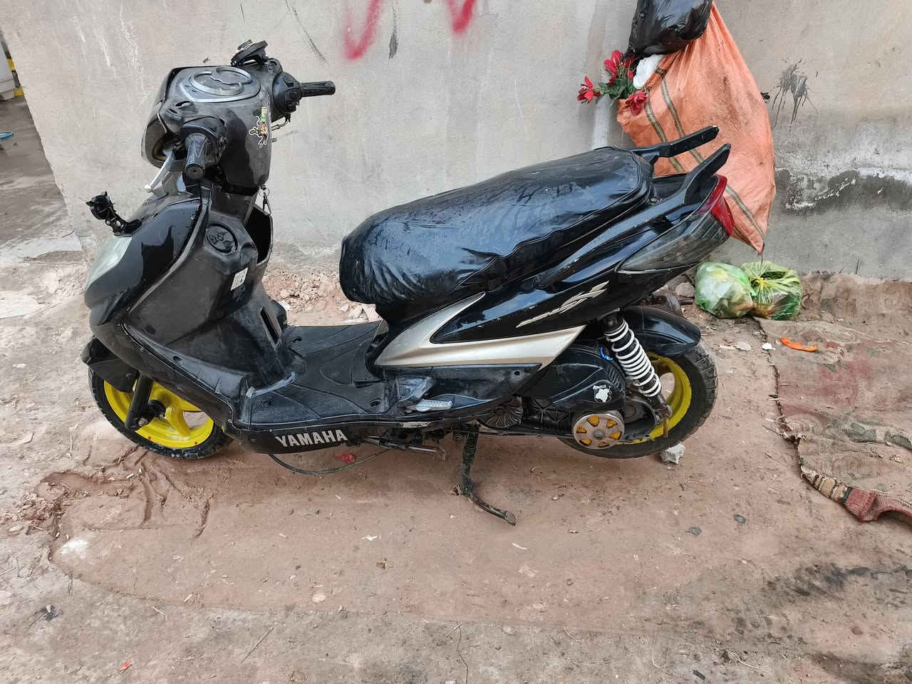 سكنس فحل كبريتر دراجه خير من الله نكر سالف بي وقت شلع ومعدل هاون شلعته تاكل كاع مكينه ٥٨ونص دراجه نقصه كلوبت شياره ونعباره كدام سعر ٤٠٠وبيه مجال قليل*********** مكان ديالى تريهه وين ميعجبك
