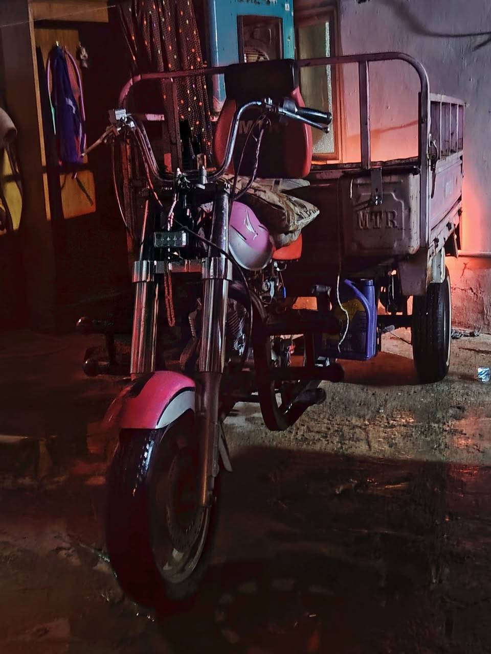 سلام عليكم شباب ستوته لبيع مديل 17محرك صار 15يوم من شاده كهربايات كله جدد ستوته متعوب عليه الله شاهد نضيفه من ركبه ولحيم كلشي ما بيه مكاني نجف كوفه ***********
