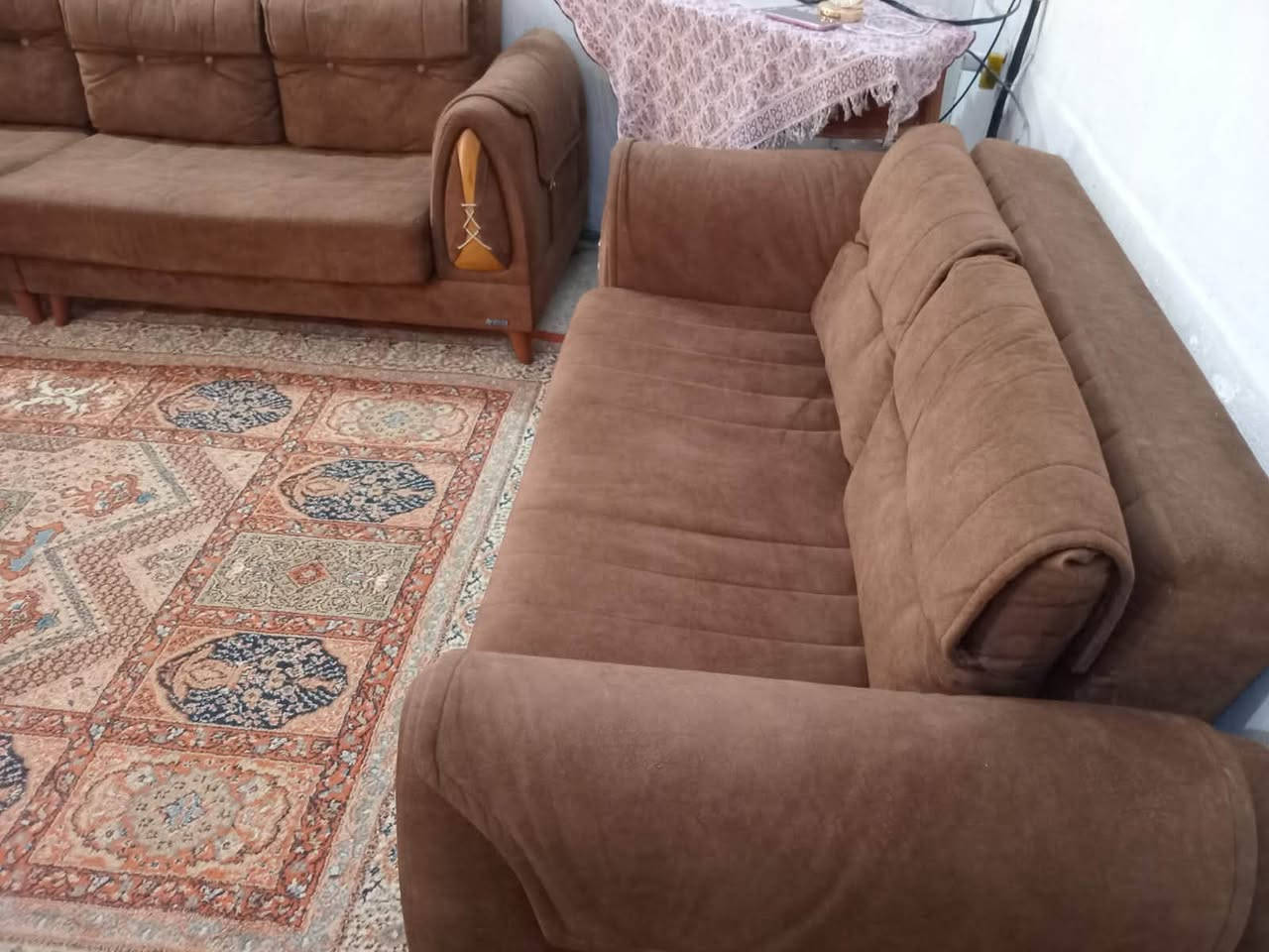 ديوان ١٠ مقاعد سرير مخزن تركي ماركه موظحه بصوره بدون اي ظرررر نظيف كلش مكان دوره الاثورين الشراي *********** واتس
