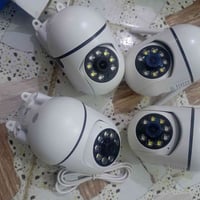 كامرات مراقبة • ٤ قطع • تربط ع موبايل