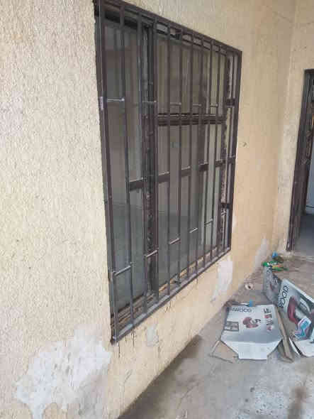 السلام عليكم
ابواب وشبابيك للبيع
*********** 
بغداد
