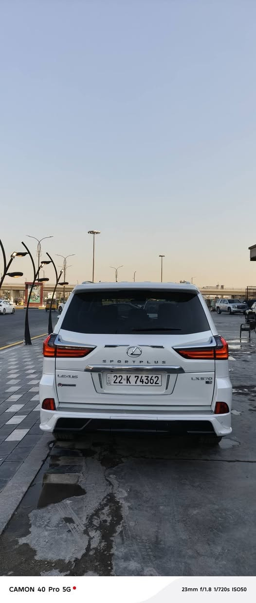 السلام عليكم 
لكزس 2016 
سيارة فول بريم داخل قرميدي خليجية 
رقم سيارة اربيل
تخم تاير جديد سيارة ما بيها اي نقص
ملاحضة سيارة بيها طخة بل دعامية الامامية 
كما موضح بل صور
مكان سيارة بغداد 
للستفسار***********
