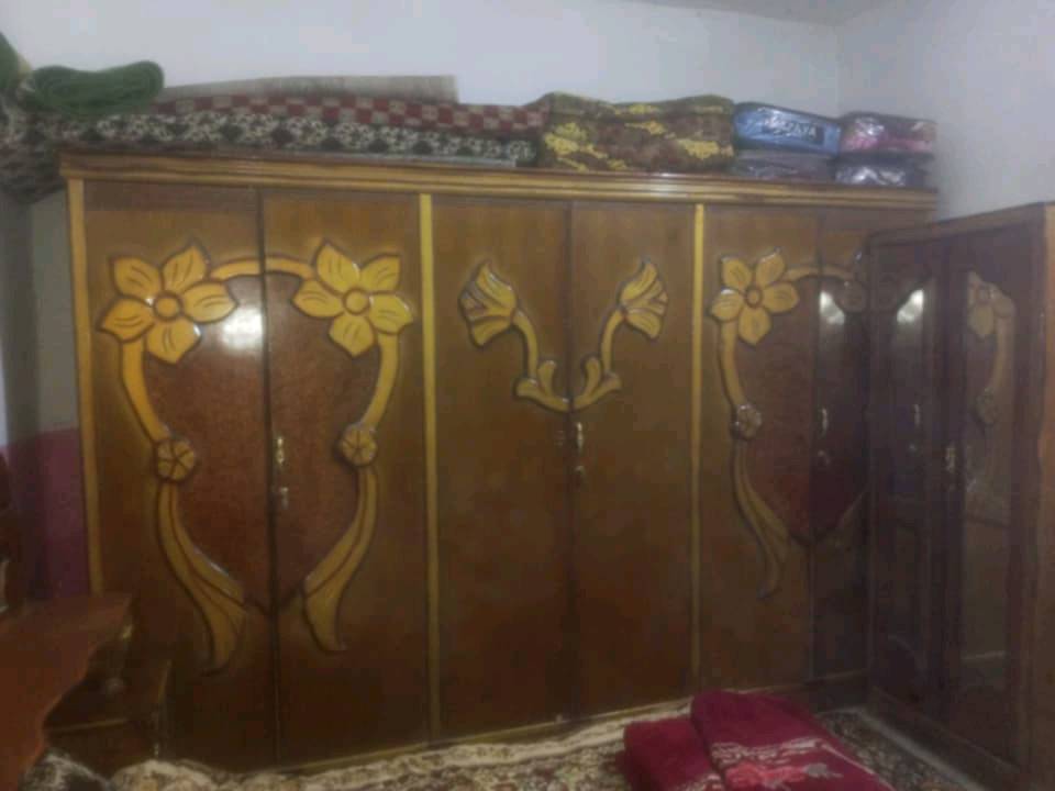 عندي غرفه النوم صاج عراقيه جديده تستعمل شهر 
400 الف مكاني الوركاء وهذا رقمي ***********