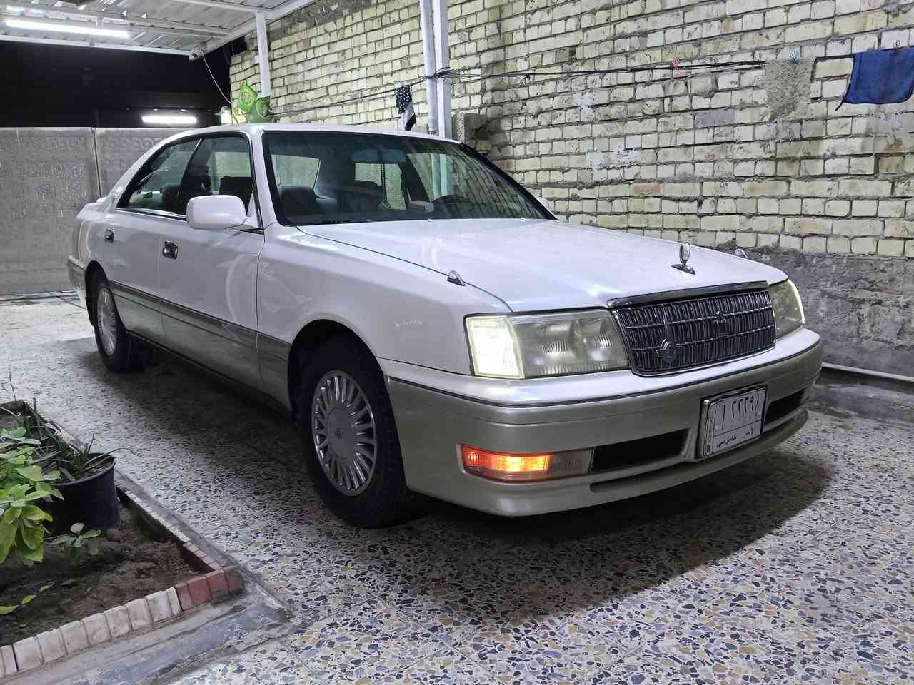 السلام عليكم
سياره تويوتا كراون راس الثور للبيع
السيارة كاملة من كلشي تجي تفحص وشوف بعينك النضافه
محرك 3000 vvt
موديل 1999
مكفوله من العيب الشرعي
سعر 87 ورقه
مكان السيارة بغداد كميره قرب الجزيرة السياحيه
للتواصل واتس اب ***********
