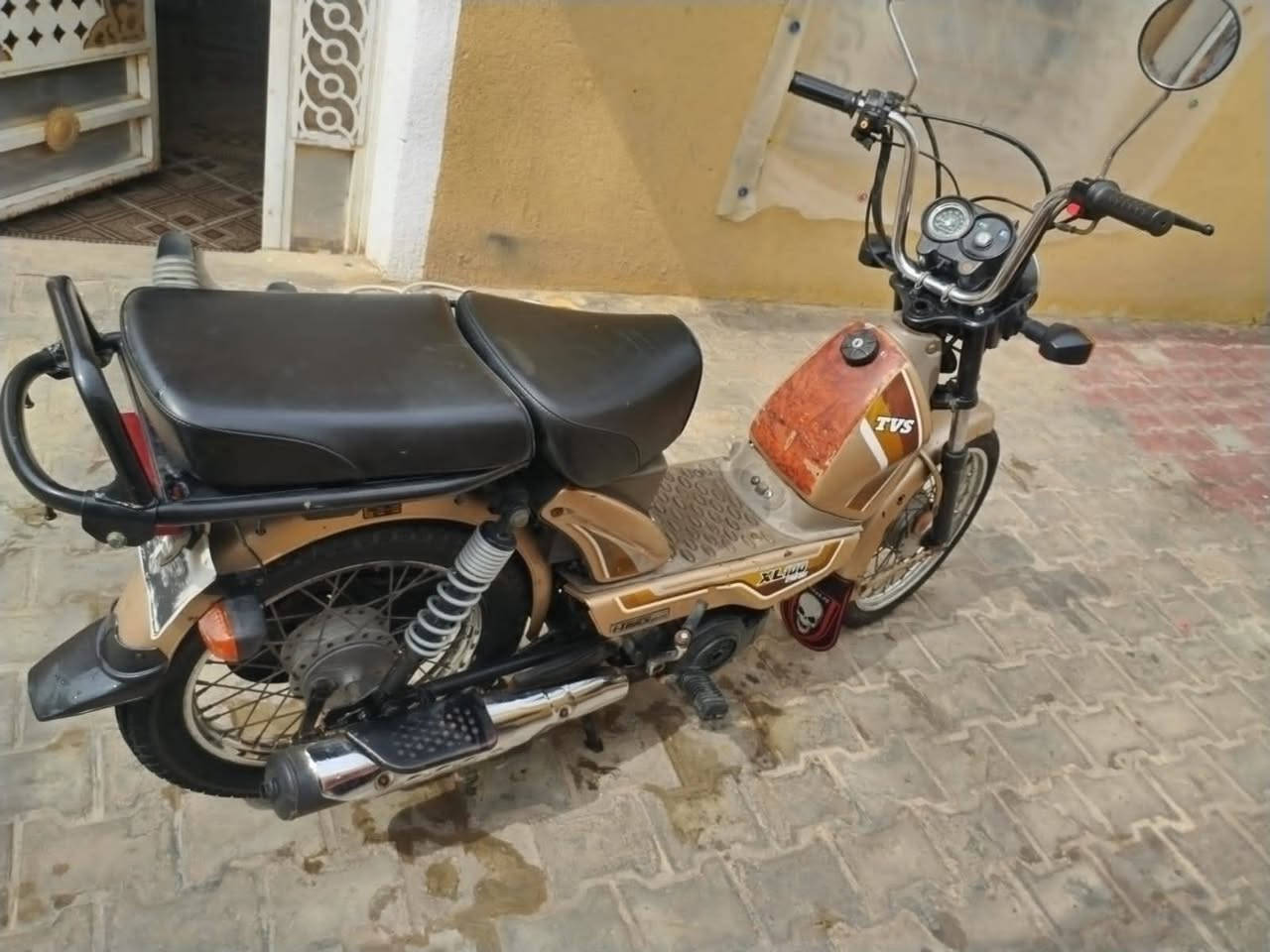 دراجه بانزين جاهزه كهربائيات سلف اشاير لايت سطاب ماناقصها شي مراوس او بيع واتساب ***********
