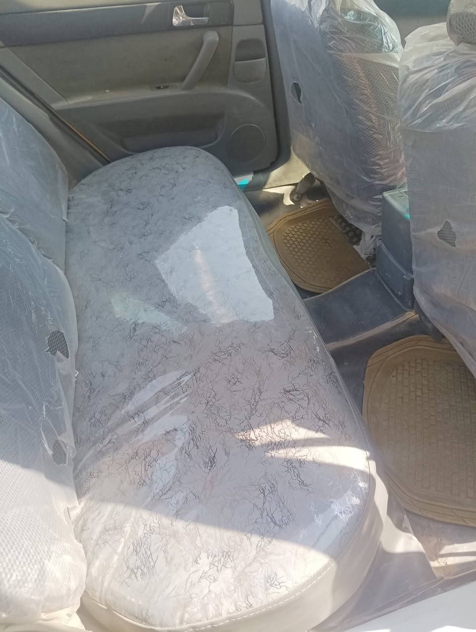 السلام عليك اوبترا موديل 11 خليجي رقم بغداد بسمي دولي 
كير محرك حداديه سياره جاهزه 
مكاني بابل حله نادر سعره 58 وبيه مجال ***********
