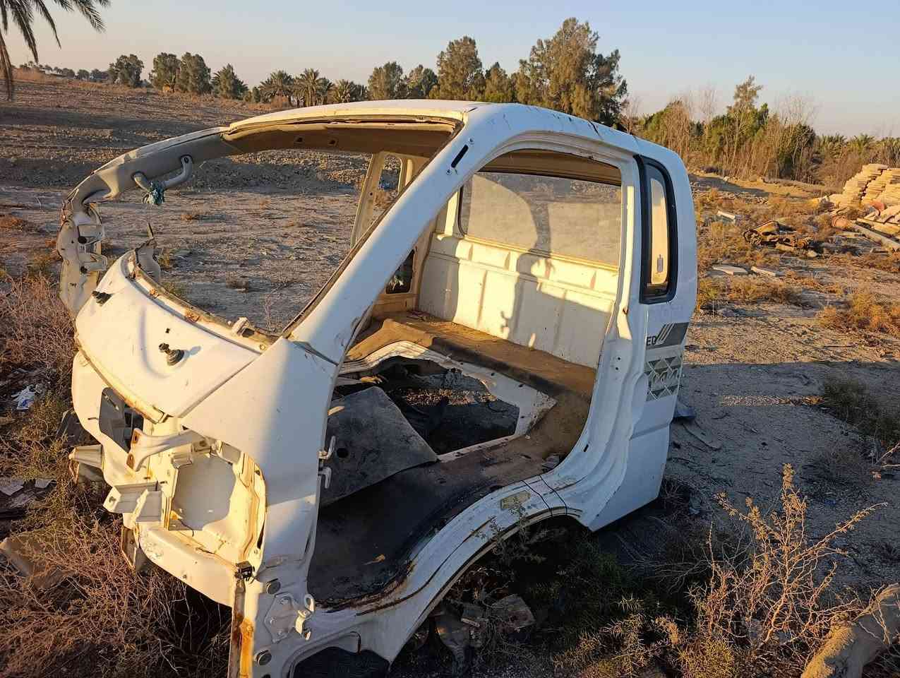 السلام عليكم ورحمه الله   قماره دبل للبيع نص عمر مع قماره عموشه بيه بجم وبيه صفحات نضيفات للاستفسار الاتصال على الرقم التالي ***********
