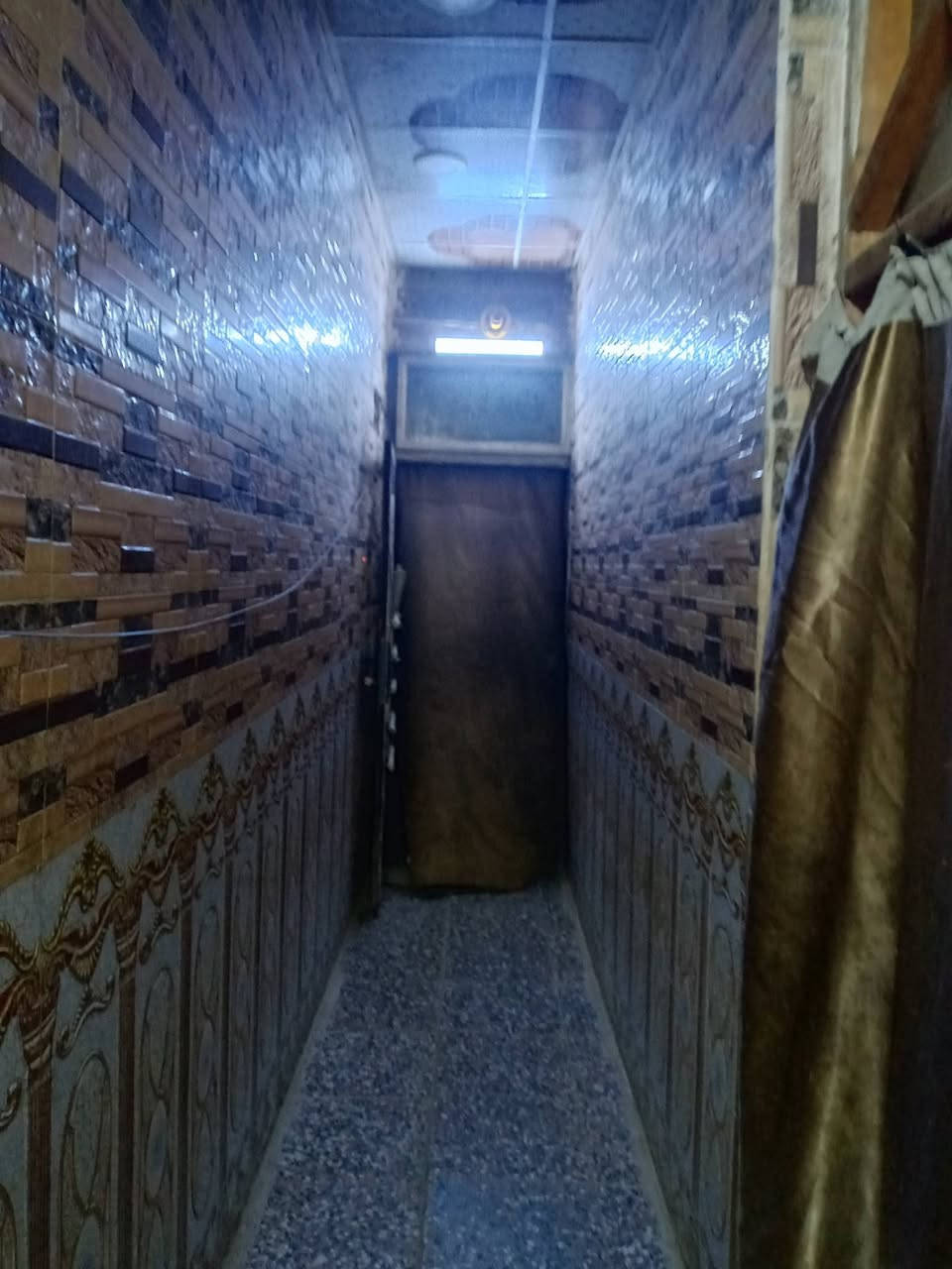 بيت لليجار خدمات مسقط مقابل حسينيه الزهراء ايجاره 200 لتواصل ***********
