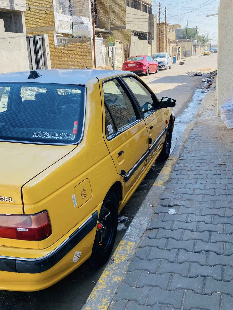 السلام عليكم بيجو بارس 2015
كير مكينه فرنسي 

تبريد شغال 

كهربائيات شغاله 

السياره بدون ضربه ماعده البنيد شويه 

رقم نكليزي بسمي السعر 43 

***********
