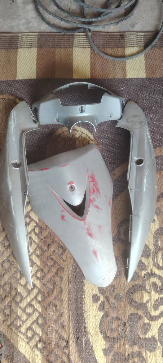 كفرات ماكس أصلي يرادلهن صبغ ب20قفل+كفرات بلويس اصلي هم يرادلهن صبغ ب30قفل +كابريته عكسيه  اصلي ب40قفل +سبايدر واشاير اصلي ب10 *********** مكاني كربلاء حي العامل يم مجمع الباقر
