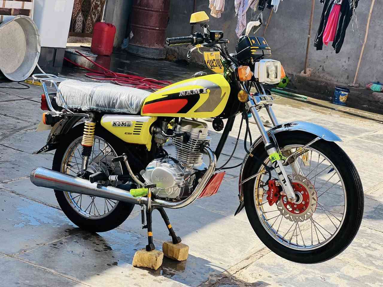 سلام عليكم دراجه متياز موديل 23اوراق اصولي دراجه نضافه فول مال جناي دراجه احله من الصوره سعره مليون و100 خاص موجود وهذه رقمي ***********مكاني واسط قضاء الحي
