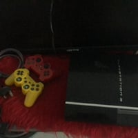 بلي ثري • يدات سلكية • عليه مجال