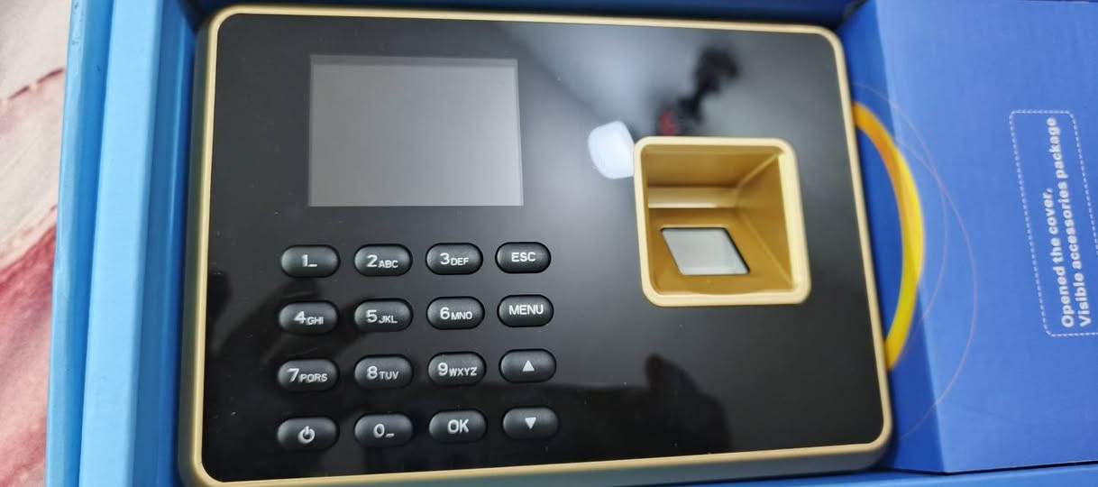 جهاز بصمة حضور
جهاز جديد ما مستخدم السعر 50 الف 
*********** واتساب
