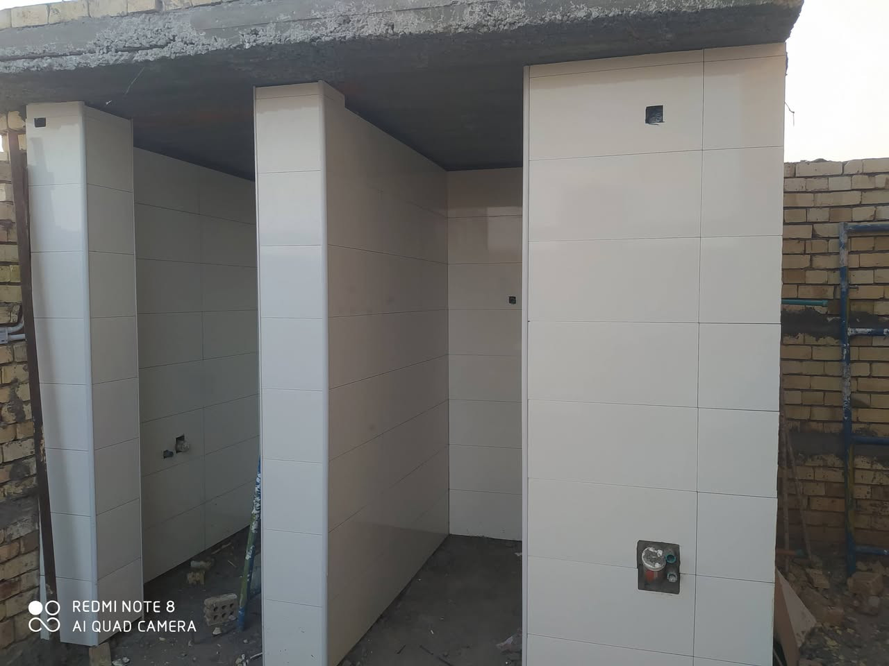 كادر سيراميك ارضيات مر مر واجهات بورسلين الواح تصفير ارضيات شغل نظيف ومرتب حيل ***********
