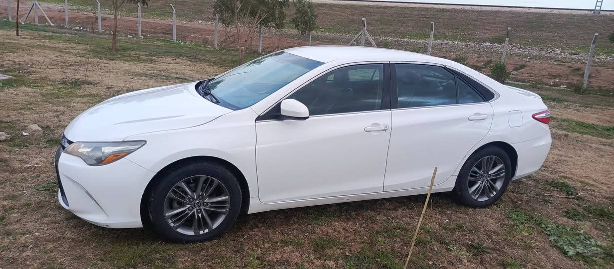 سلام عليكم تويوتا كامري للبيع موديل 2016 اس اي سياره كلين تايتل تاب بدون ضرر من الدعم ما الدعاميه للدعاميه بشرط بدون حادث السياره سنويه رقم جديد باسمي ماكينه جير بشرط سياره كلش حلوه عنوان كركوك اتصال ***********
