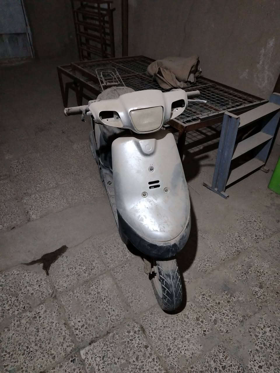 السلام علیکم دراجه زعره للبيع جوم حديد السعر ١٢٥ بيه مجال بصيط اتصل ع الرقم غير متواجد ع الفيس *********** مكان الديوانية مركز
