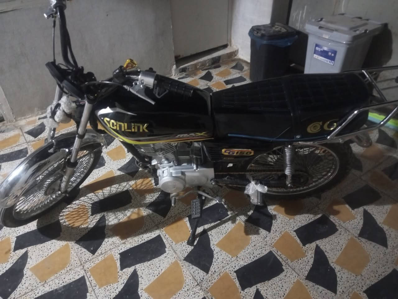 سلام عليكم مطور كلة شرط مكينة 26 معمرة 3تيام سعر 600بي مجال بصيط ***********
