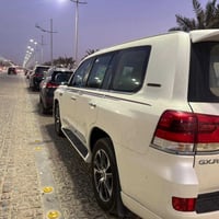لاندكروز موديل 2020 ماشيه 85 الف 6 سلندر كفاله عامه عدا بارد قليل بلبن...