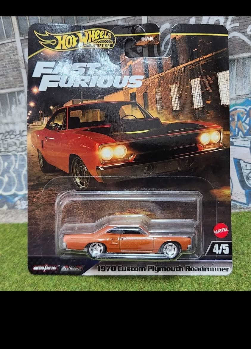 هوت ويلز حجم 1/64 متوفر شلعه الي تفيده يتواصل واتس ***********
